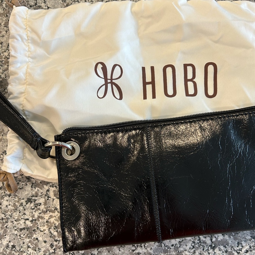 HOBO Vida Wristlet NWT